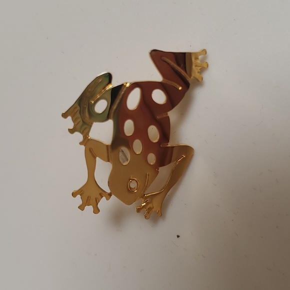 ⚡️5 for $20 - Gold Tone Metal Frog Pin - Picture 1 of 5